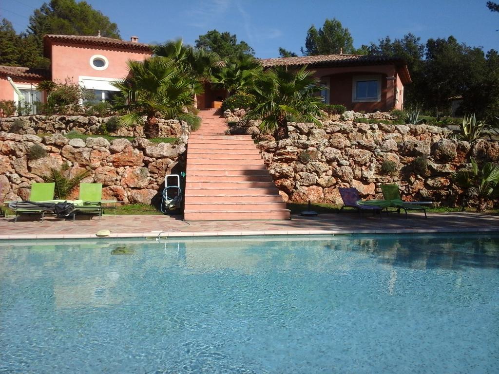Hotel Mas Des Lys Roquebrune-sur Argens Exterior foto