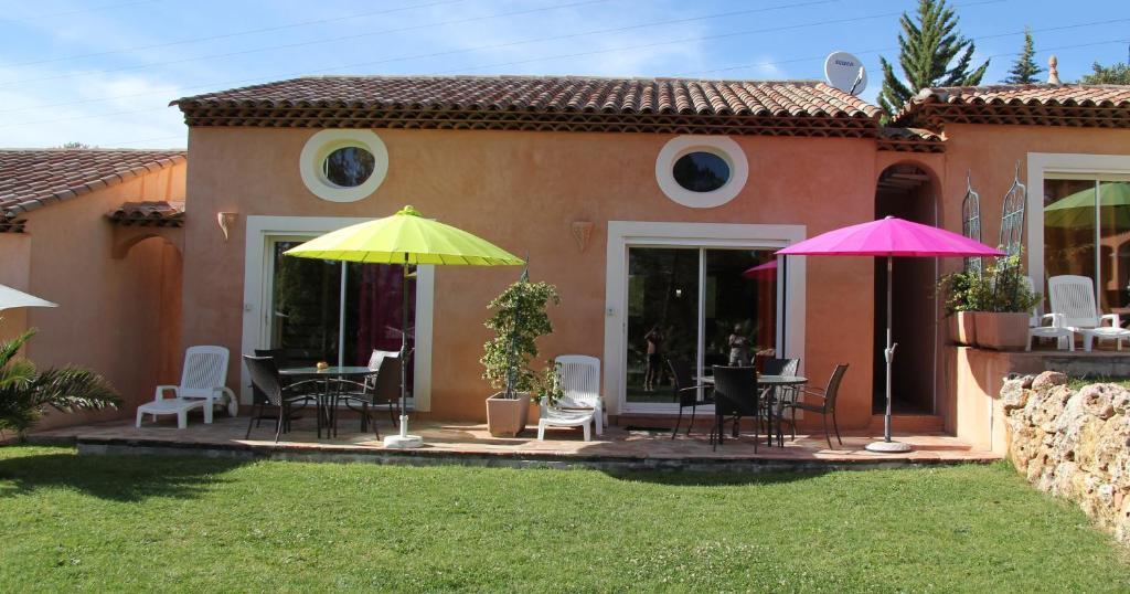 Hotel Mas Des Lys Roquebrune-sur Argens Exterior foto