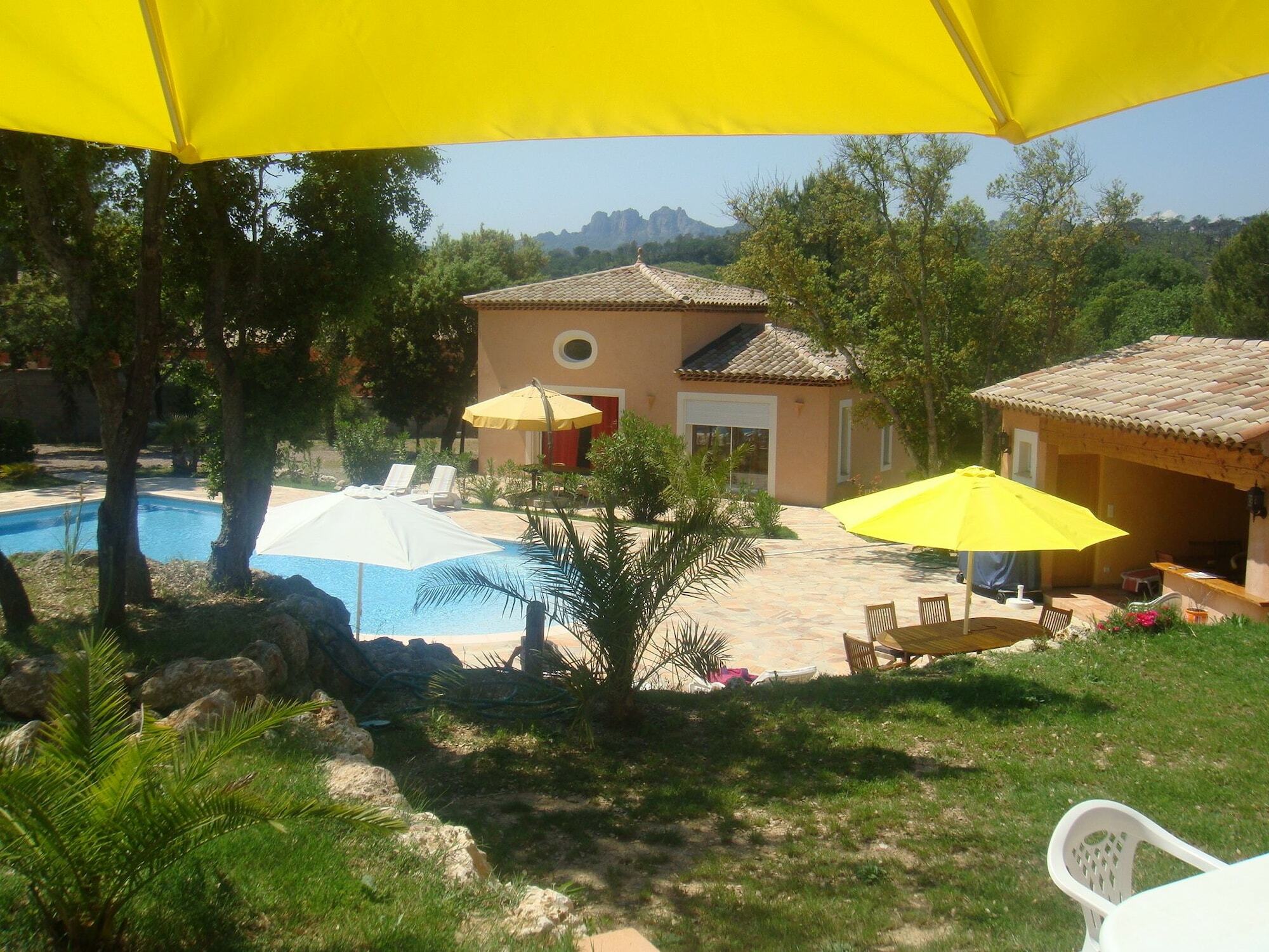 Hotel Mas Des Lys Roquebrune-sur Argens Exterior foto